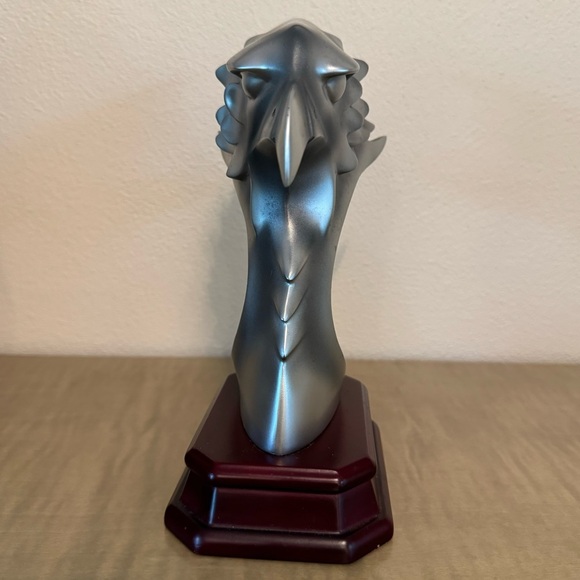 Eagle Head Sculpture On Wooden Base By Herco Gift Professional - Picture 7 of 15